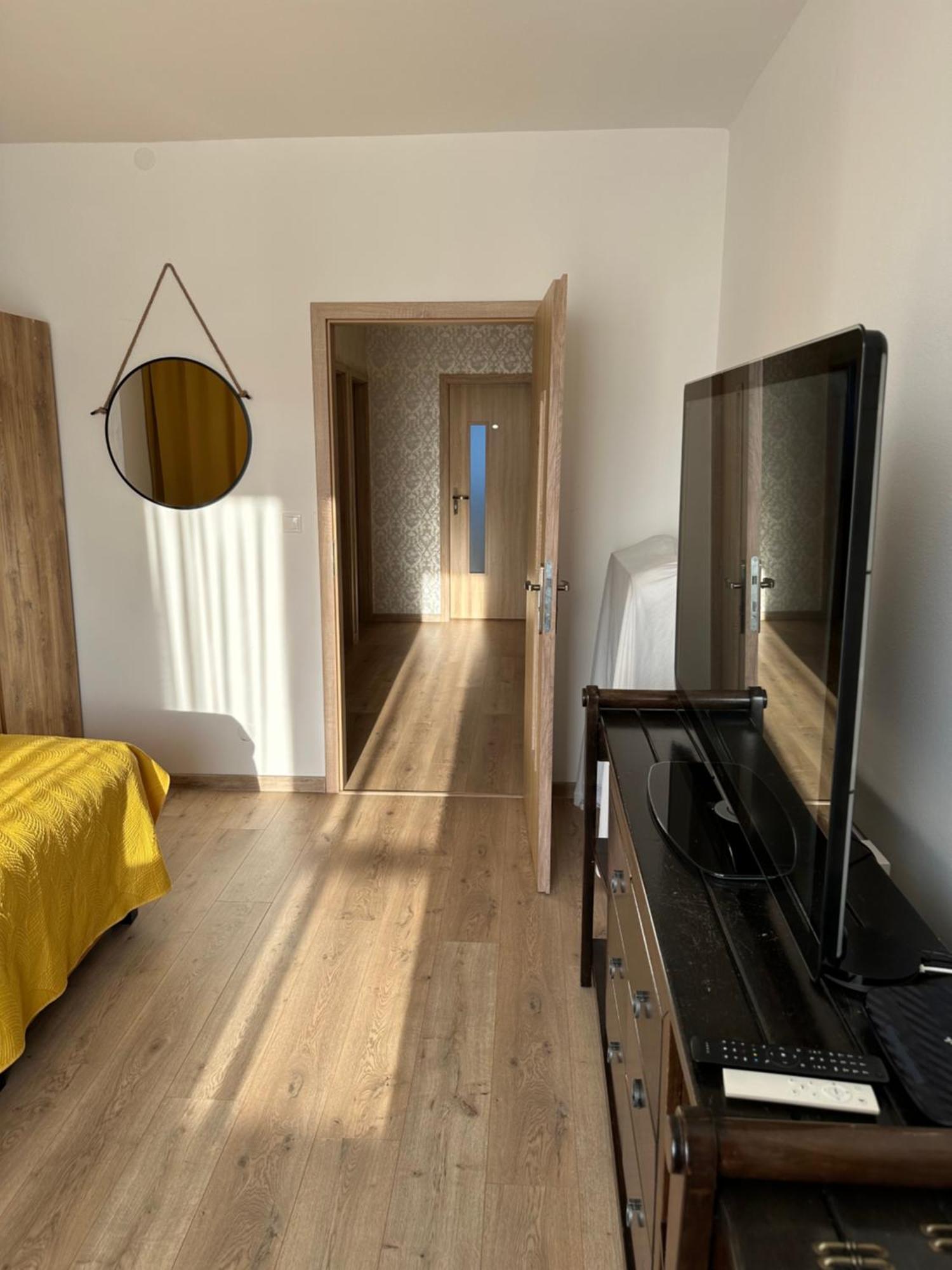 شقة Sunny House Two براتسيلافا المظهر الخارجي الصورة